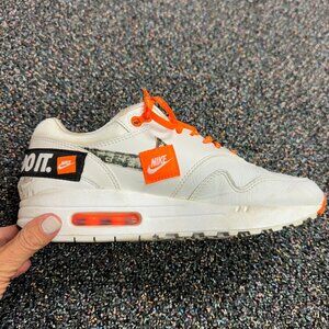 Nike "Just do It" Women's sneakers